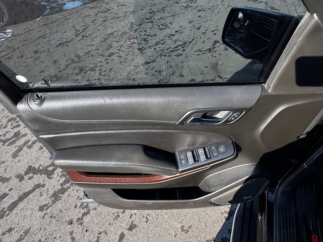 Used 2020 GMC Yukon SLE w/ SLE Value Package image 12