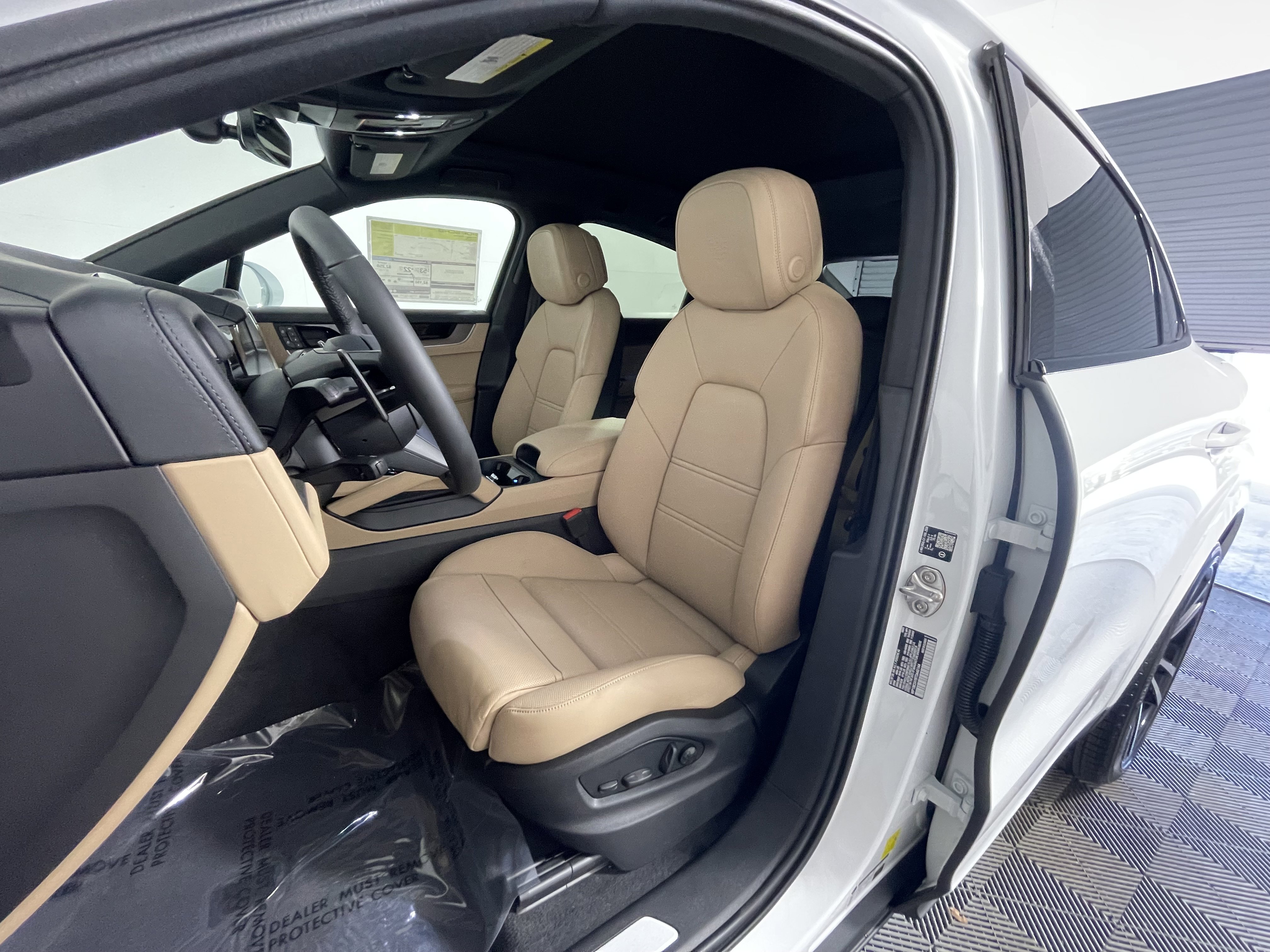 New 2026 Porsche Cayenne E-Hybrid image 5