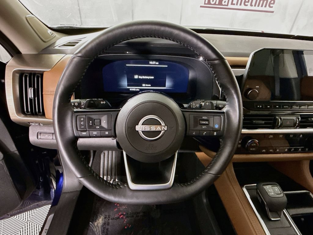 Certified 2024 Nissan Pathfinder Platinum w/ Black Appearance Package AWD/4WD image 22