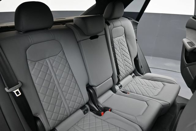 New 2026 Audi SQ8 Premium Plus AWD/4WD image 16
