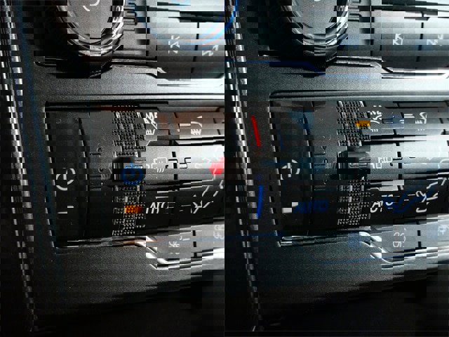 Certified 2019 Ford Explorer XLT w/ Equipment Group 202A image 23