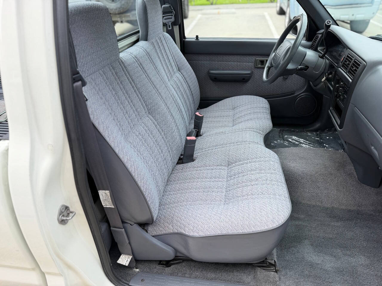Used 1996 Toyota Tacoma 2WD Regular Cab image 13