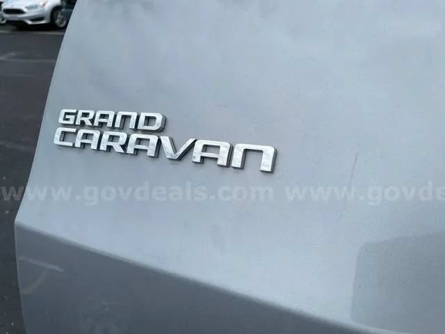Used 2013 Dodge Grand Caravan SE FWD image 26