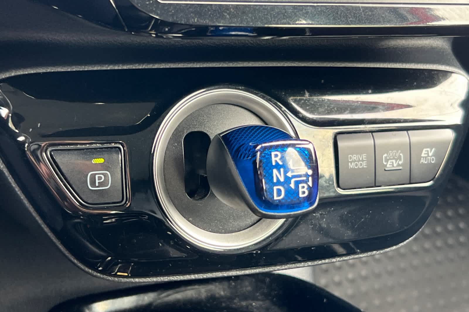 Certified 2022 Toyota Prius Prime Limited FWD image 24