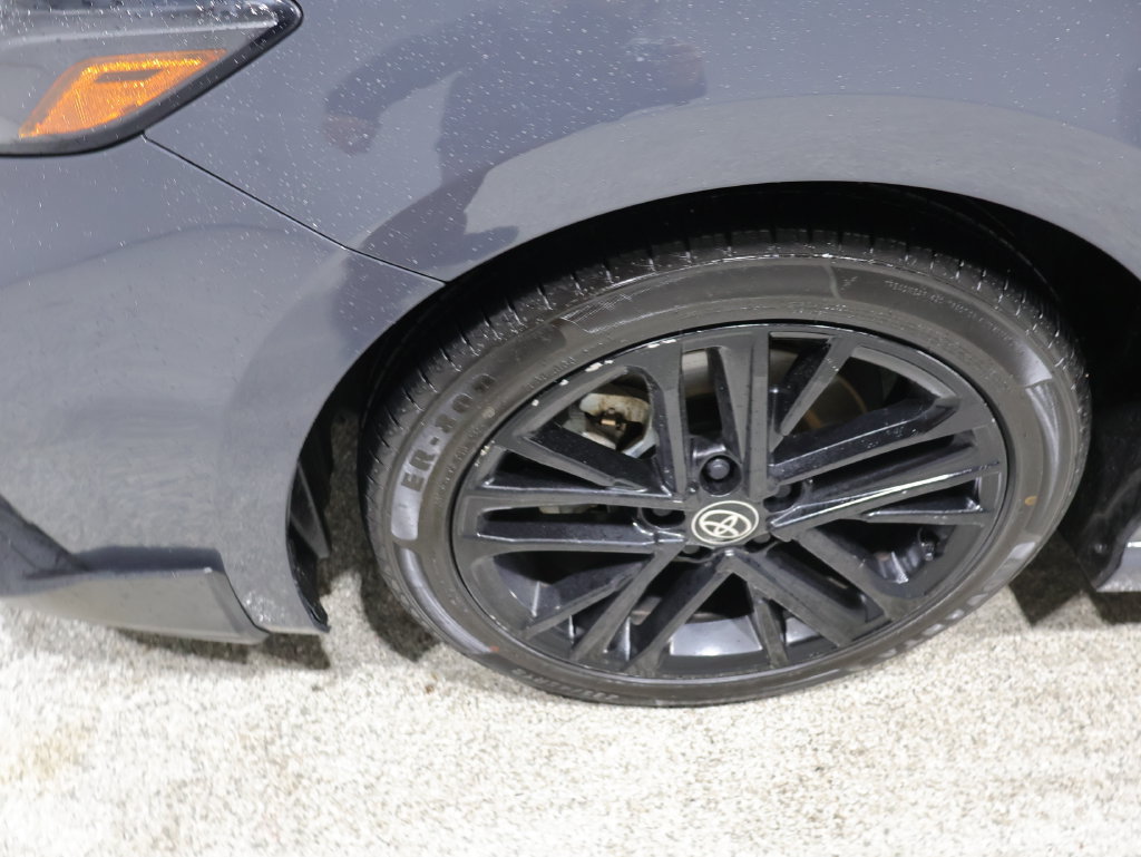 Used 2025 Toyota Camry SE FWD image 8