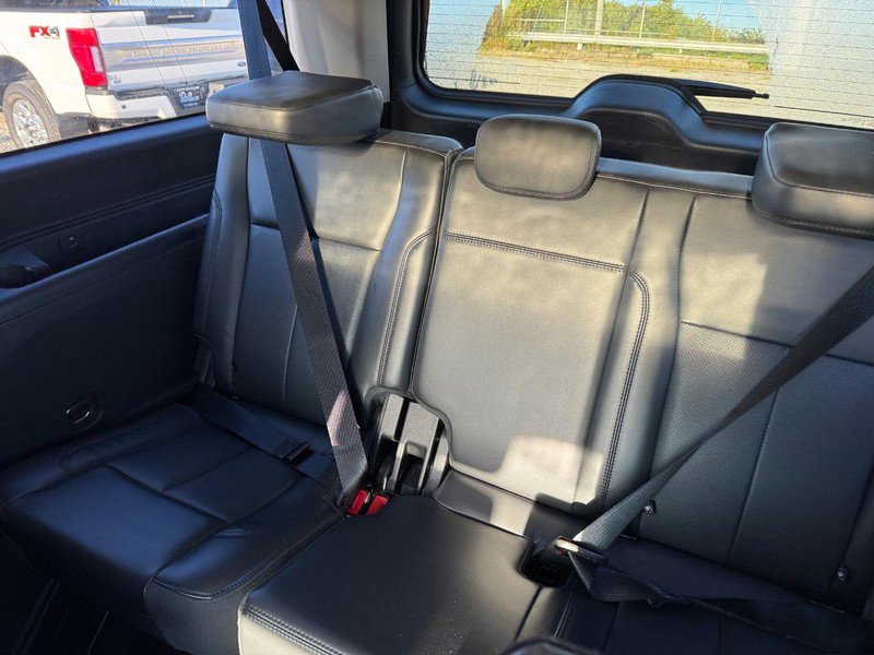 Used 2022 Ford Expedition Max XLT image 14