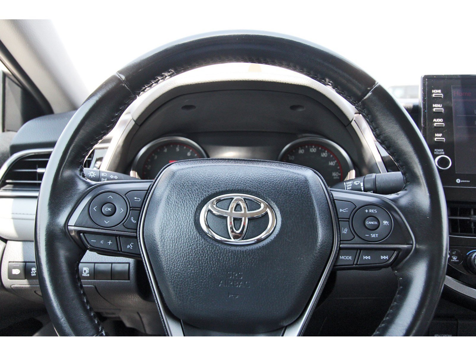 Used 2024 Toyota Camry XSE FWD image 16