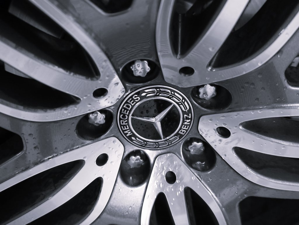 Used 2025 Mercedes-Benz GLS 450 4MATIC image 8