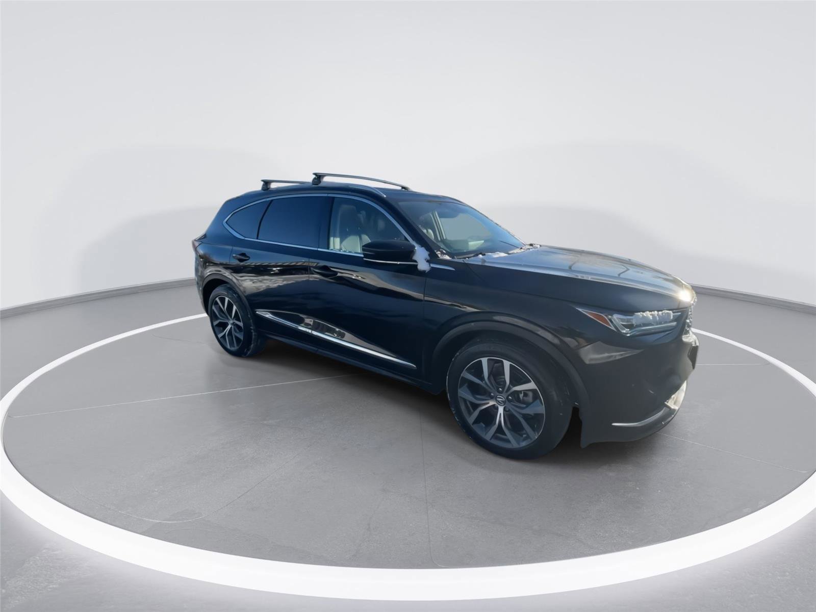 Used 2023 Acura MDX SH-AWD w/ Technology Package image 2
