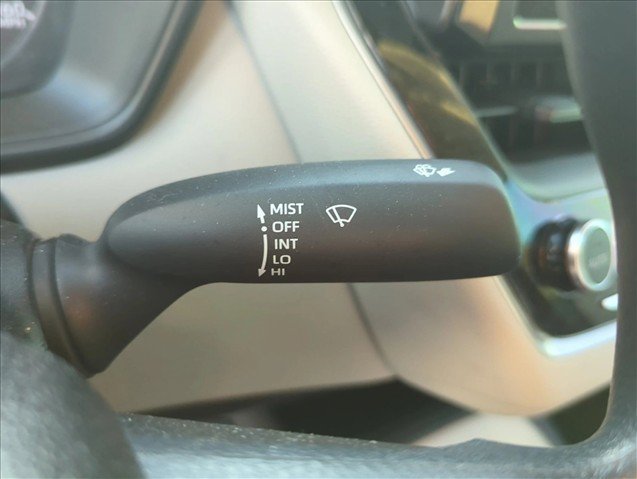 Used 2025 Toyota Corolla LE FWD image 18