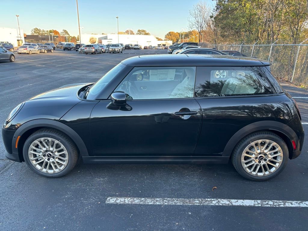 New 2025 MINI Cooper 2-Door Hardtop image 2