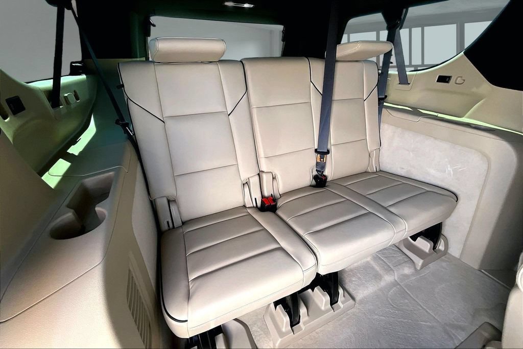 Used 2023 Cadillac Escalade ESV Premium Luxury AWD/4WD image 28