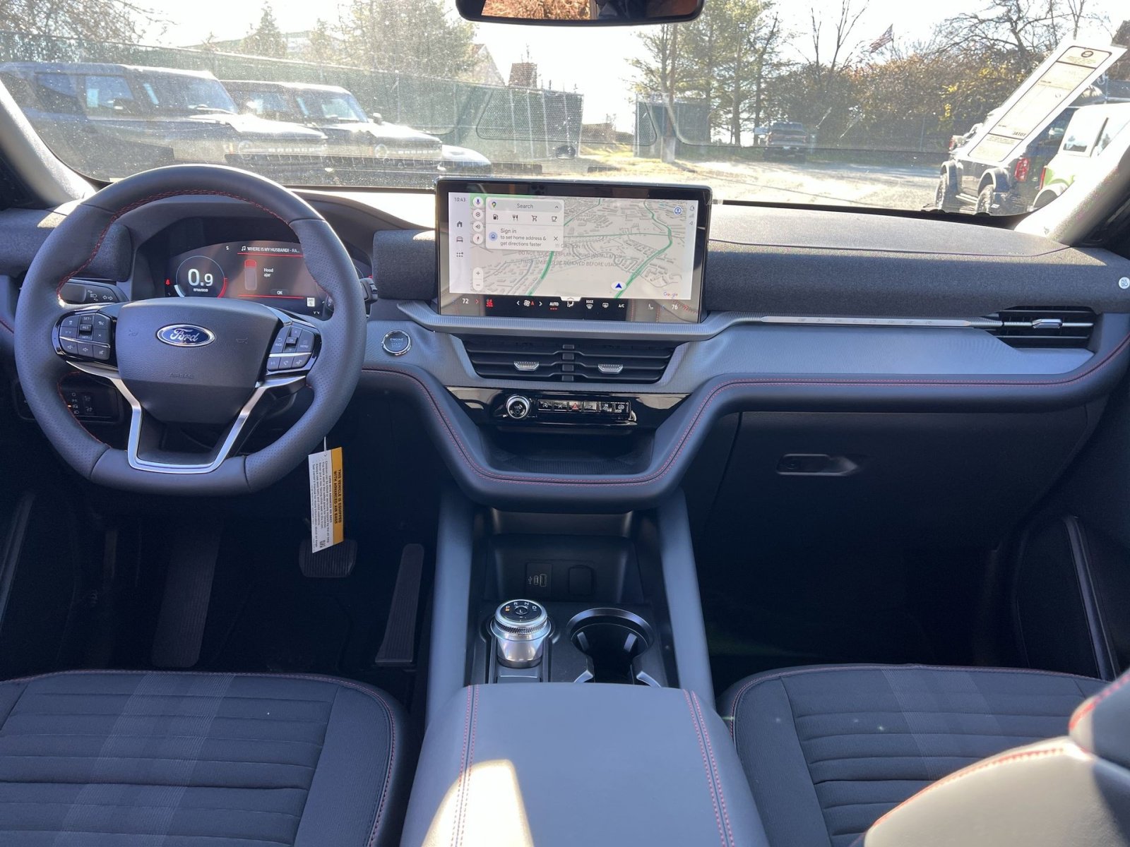 New 2026 Ford Explorer ST-Line w/ ST-Line Street Pack image 23