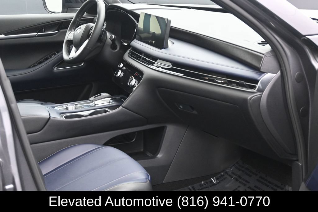Used 2026 INFINITI QX60 Sport w/ Dark Cargo Package AWD/4WD image 6