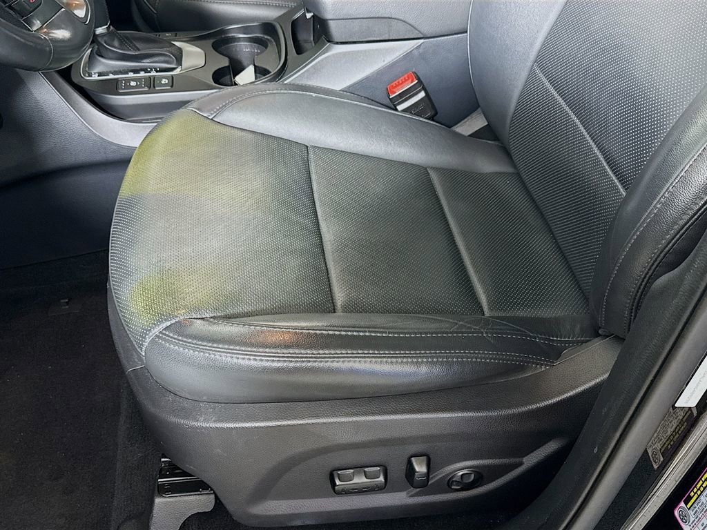 Used 2017 Hyundai Santa Fe Sport image 19