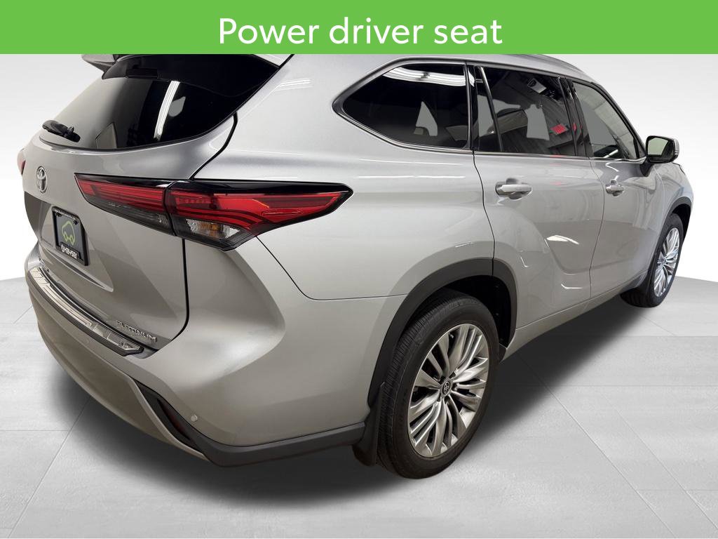 Used 2022 Toyota Highlander Platinum AWD/4WD image 9