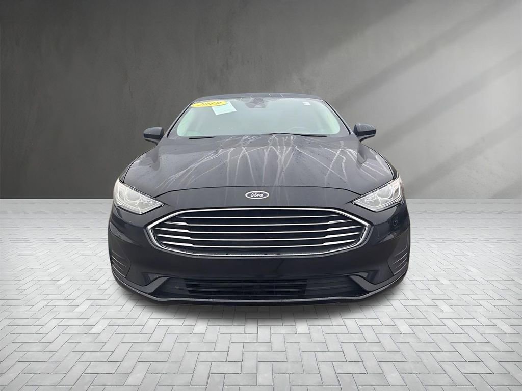 Used 2019 Ford Fusion SE video 2