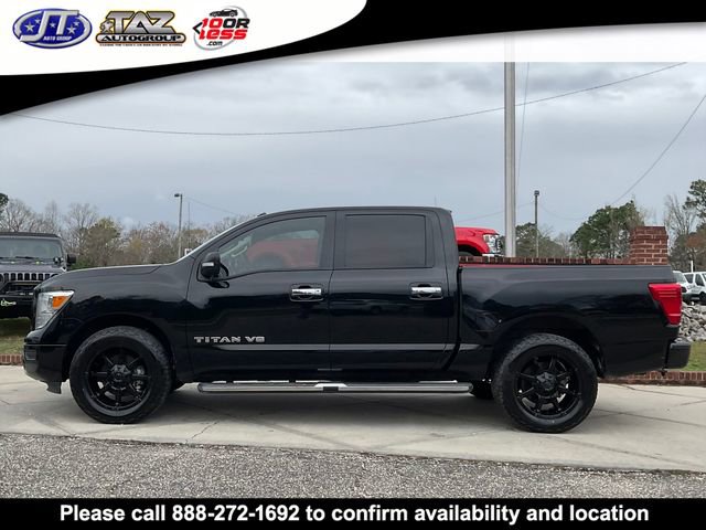 Used 2020 Nissan Titan SV image 9