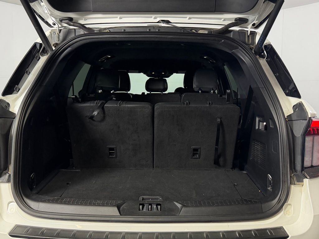 Used 2025 Ford Explorer ST-Line w/ ST-Line Street Pack image 34