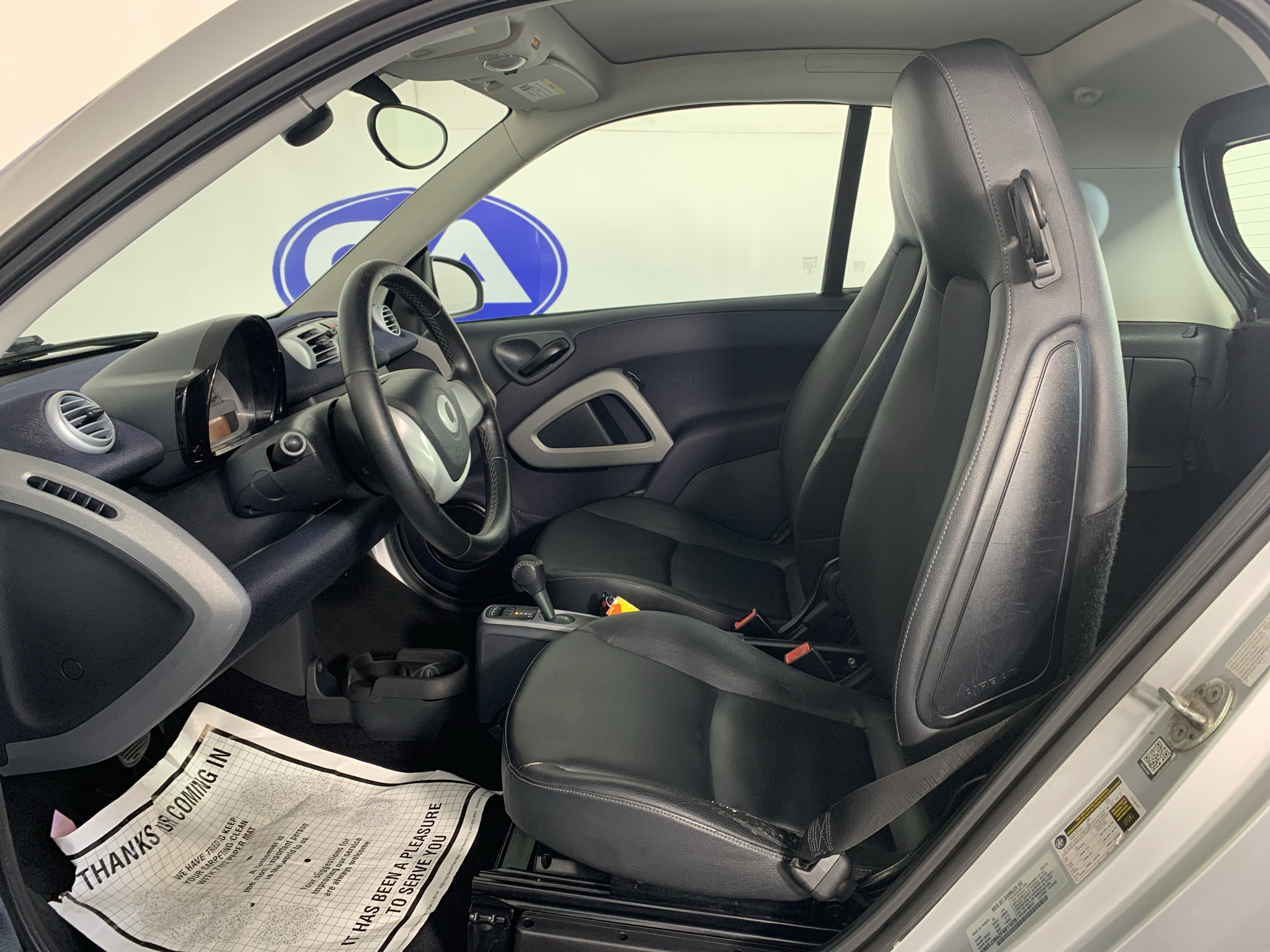 Used 2015 smart fortwo pure RWD image 15