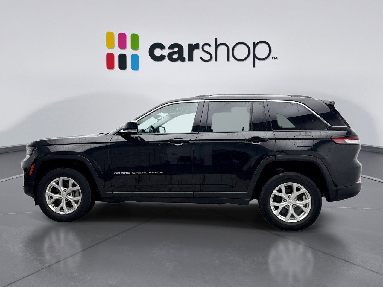 Used 2023 Jeep Grand Cherokee Limited AWD/4WD image 2