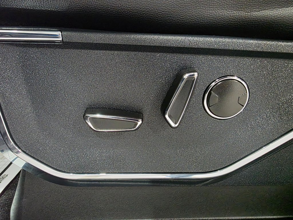 Used 2021 Ford F150 Lariat w/ Equipment Group 502A High image 16