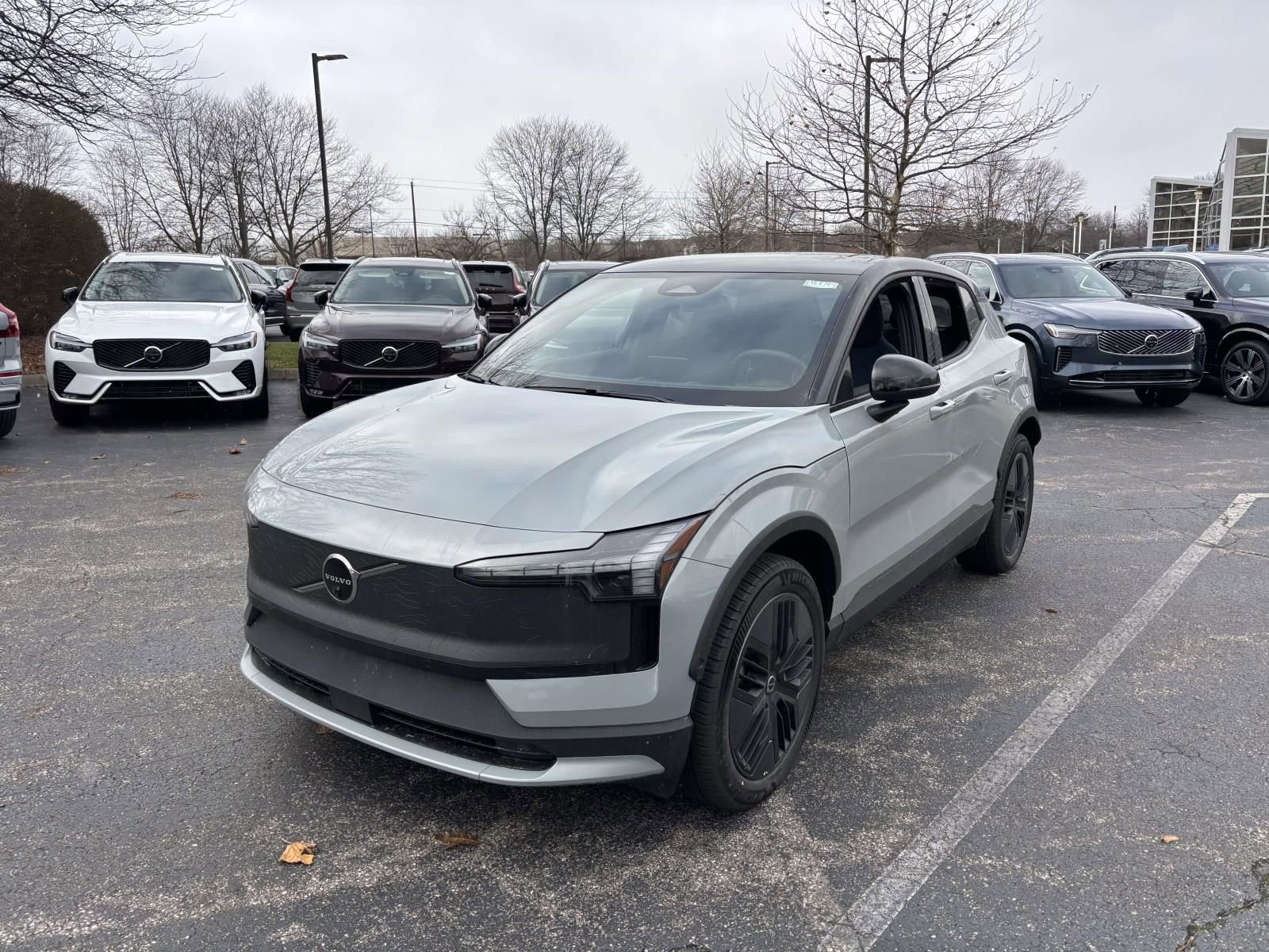 New 2026 Volvo EX30 Cross Country Ultra w/ Protection Package Premier AWD/4WD image 3