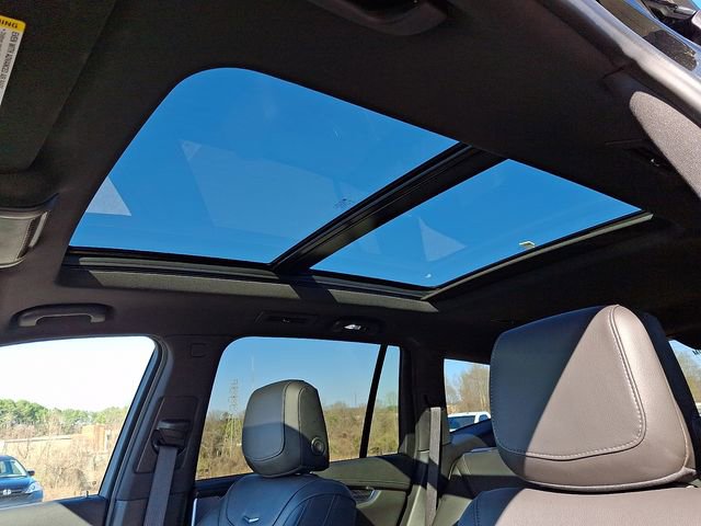 Used 2025 Cadillac XT6 Premium Luxury image 14