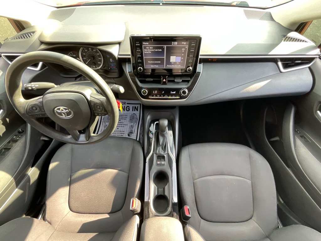 Used 2021 Toyota Corolla LE image 21
