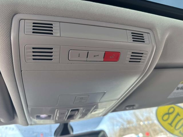 Used 2018 Volkswagen Tiguan SEL image 31