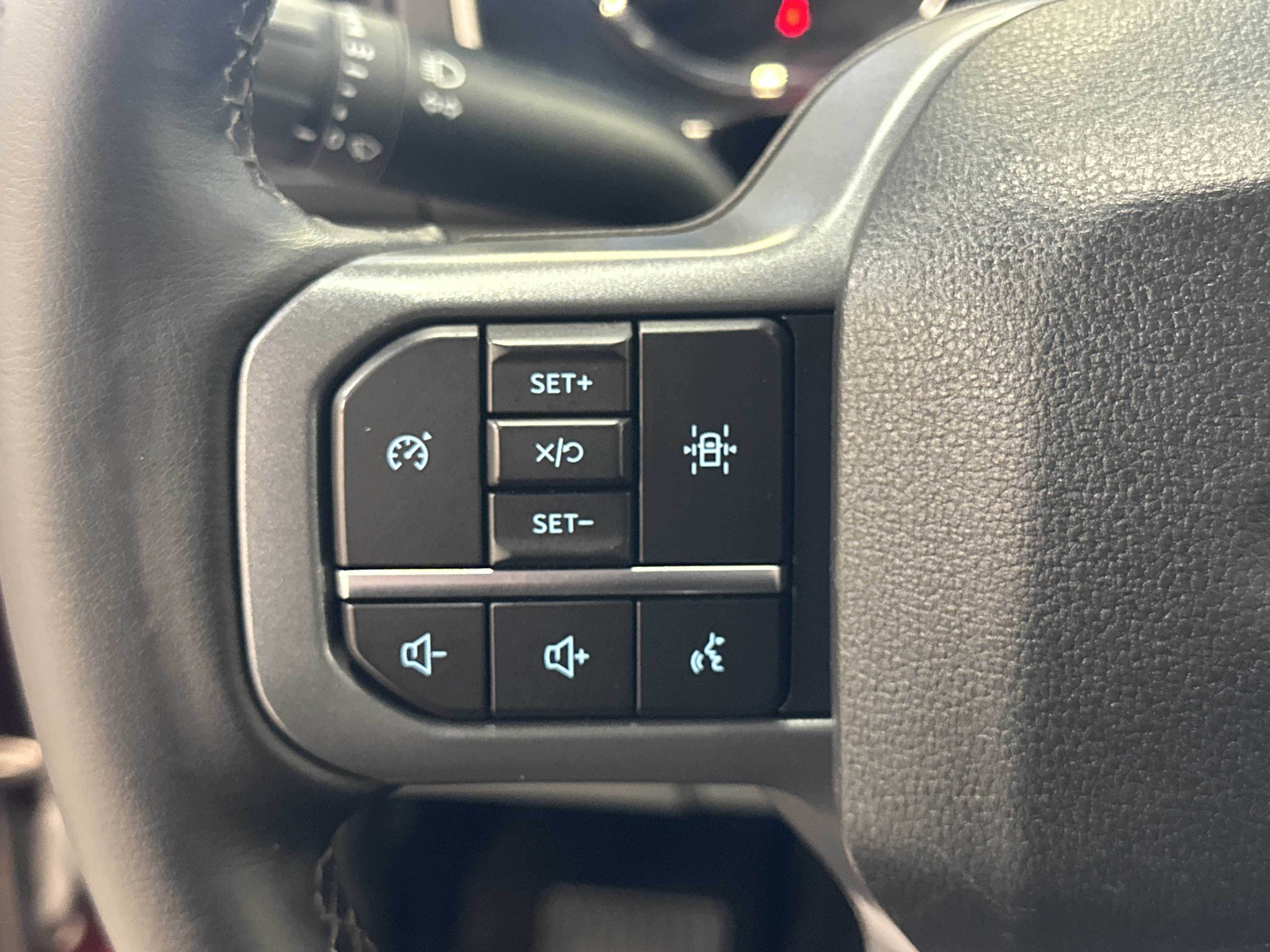 Used 2023 Ford F150 XLT w/ Equipment Group 302A High image 35