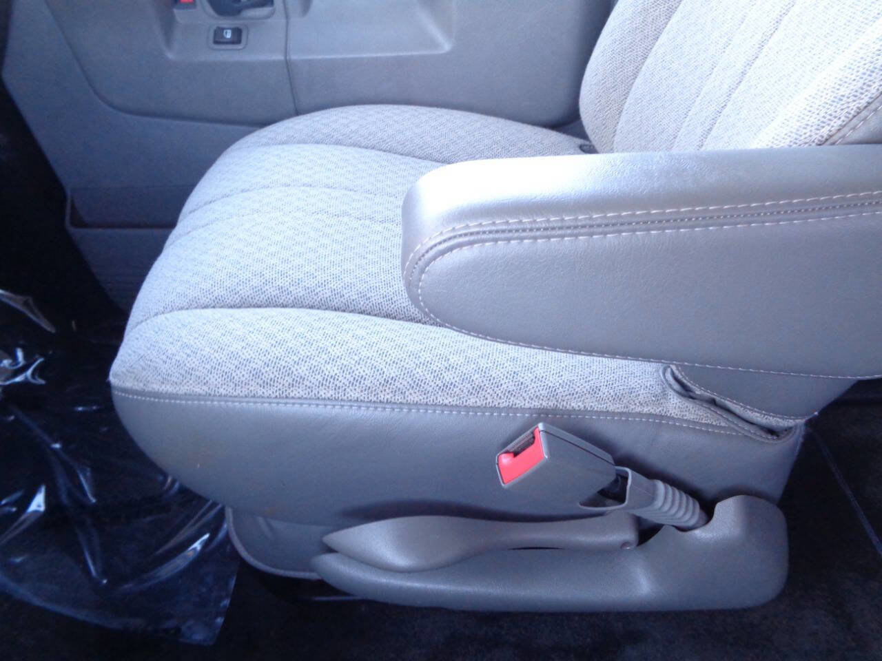 Used 2017 Chevrolet Express 3500 LT w/ LT Preferred Equipment Group image 48