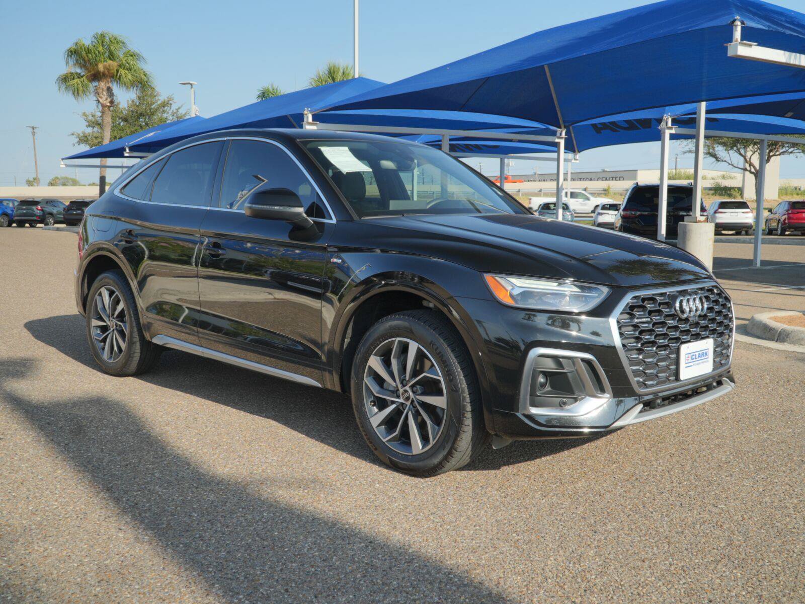 Used 2023 Audi Q5 2.0T Premium Plus w/ Premium Plus Package AWD/4WD image 3