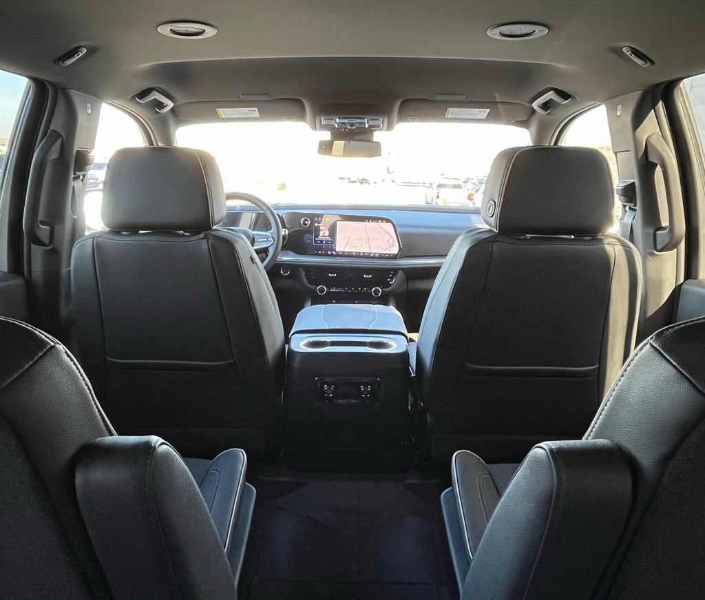 New 2026 Chevrolet Suburban Premier image 29