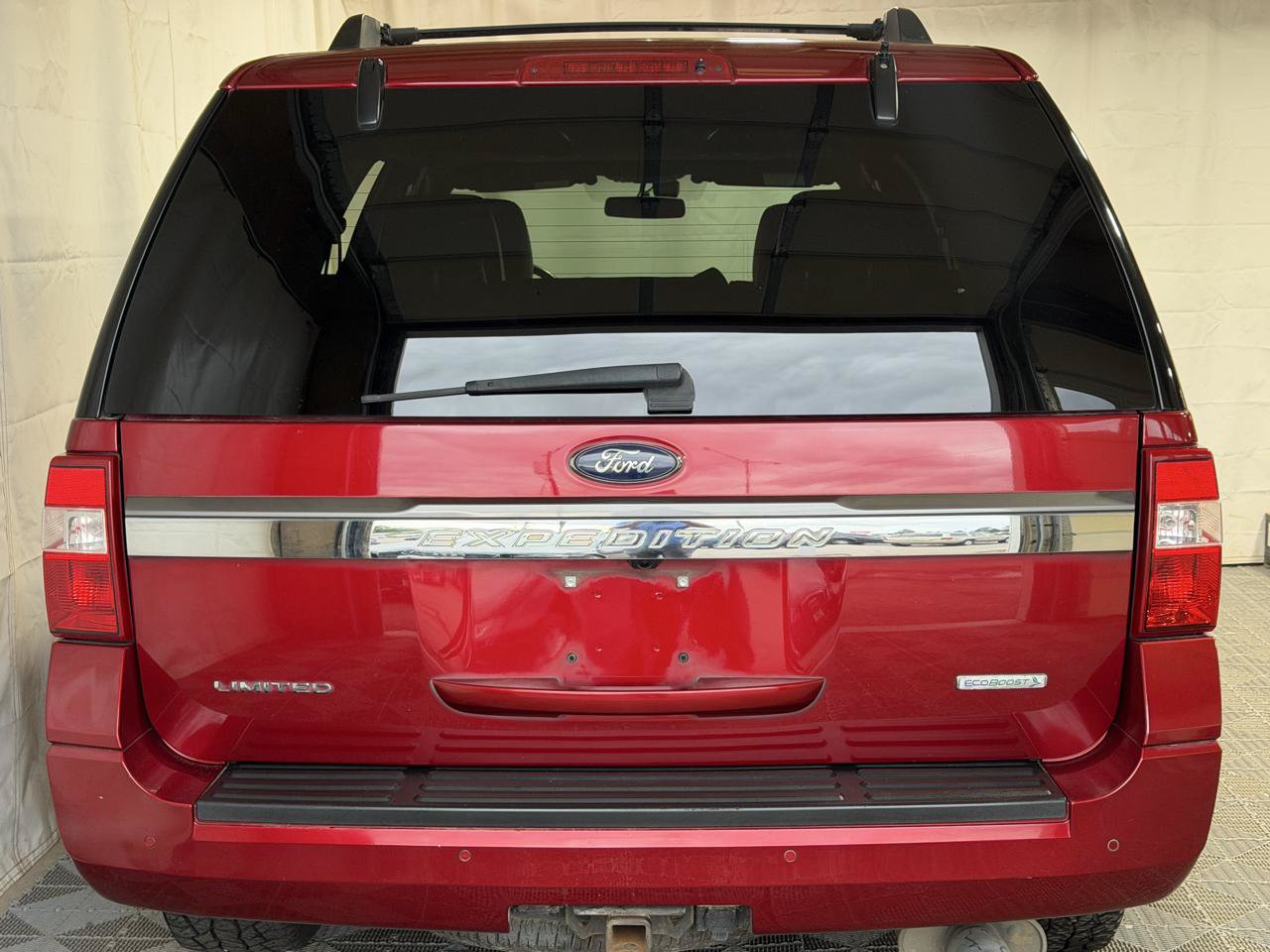Used 2017 Ford Expedition Limited w/ Equipment Group 301A AWD/4WD image 7