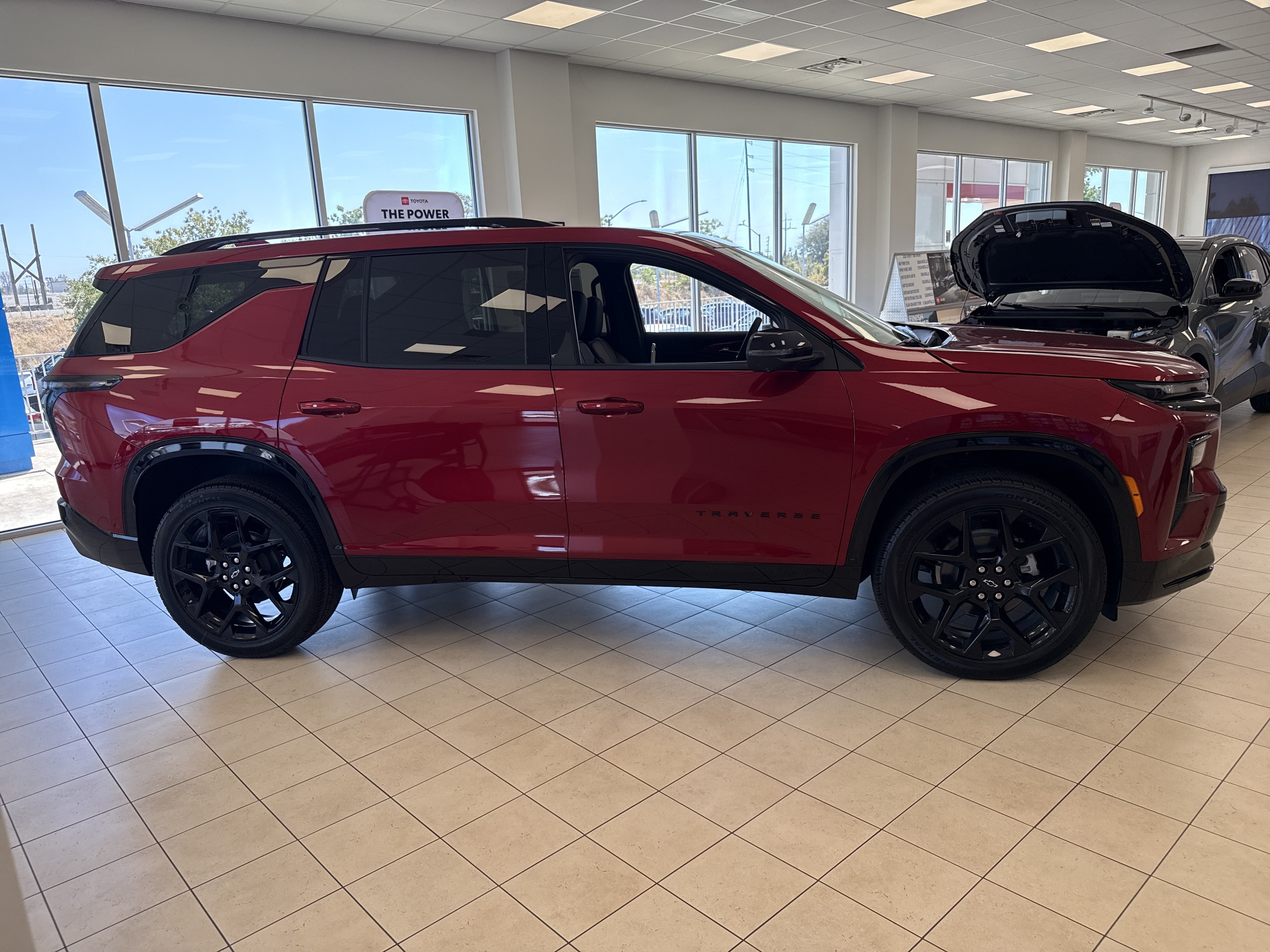 New 2026 Chevrolet Traverse RS AWD/4WD image 5