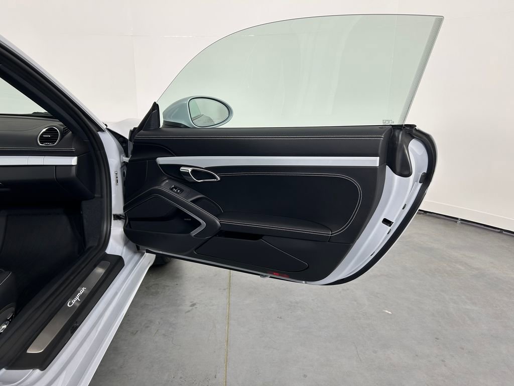 Used 2024 Porsche 718 Cayman RWD image 24