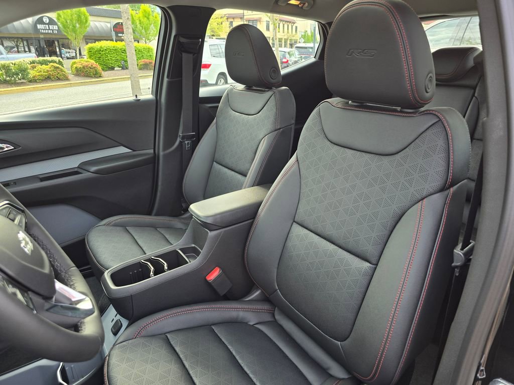 New 2027 Chevrolet Bolt RS w/ Technology Package FWD image 21