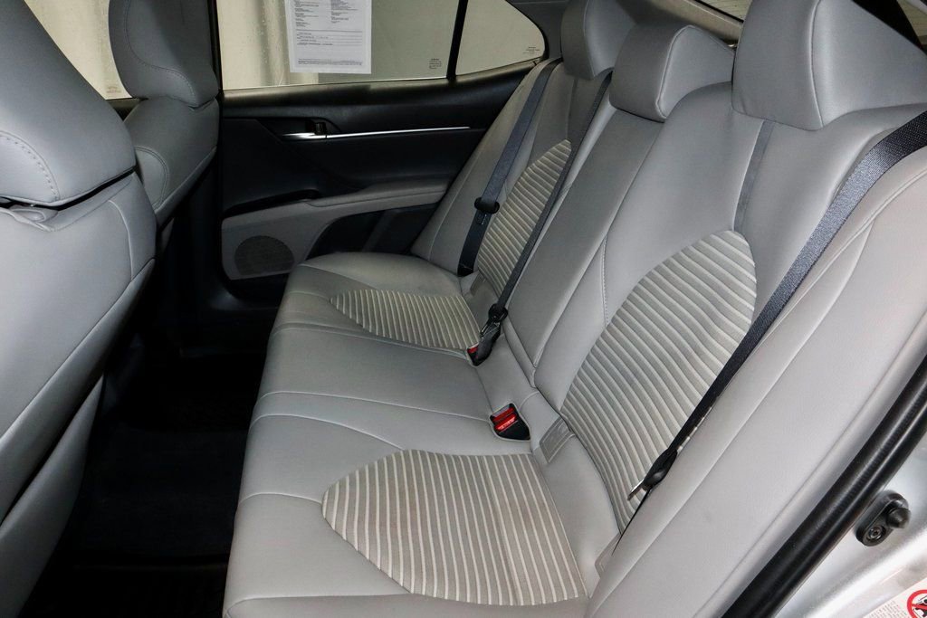 Used 2018 Toyota Camry SE image 22