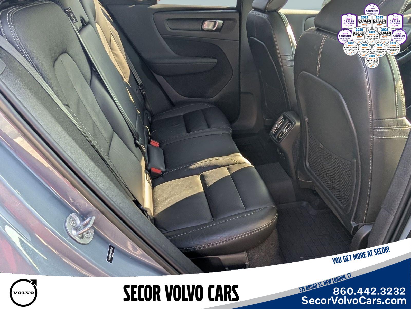 Used 2023 Volvo XC40 B5 Plus w/ Driver Assist Package AWD/4WD image 25