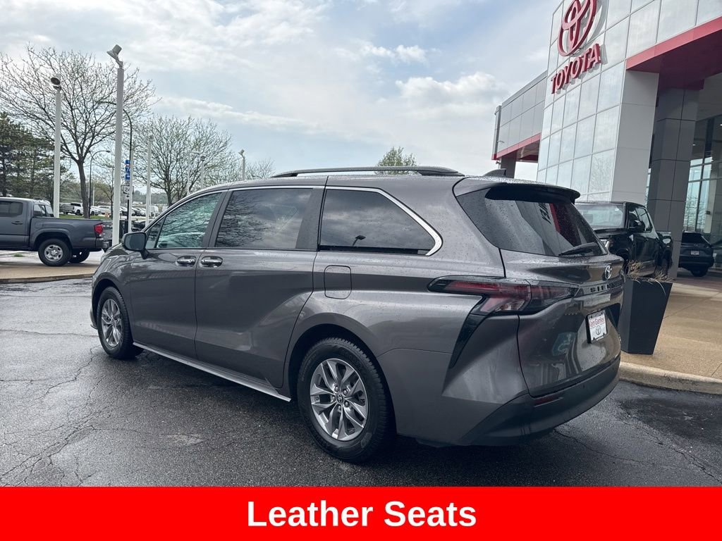 Certified 2023 Toyota Sienna XLE FWD image 6