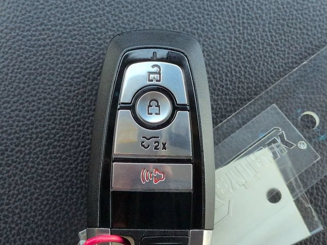 Used 2025 Ford F150 Lightning Flash AWD/4WD image 29