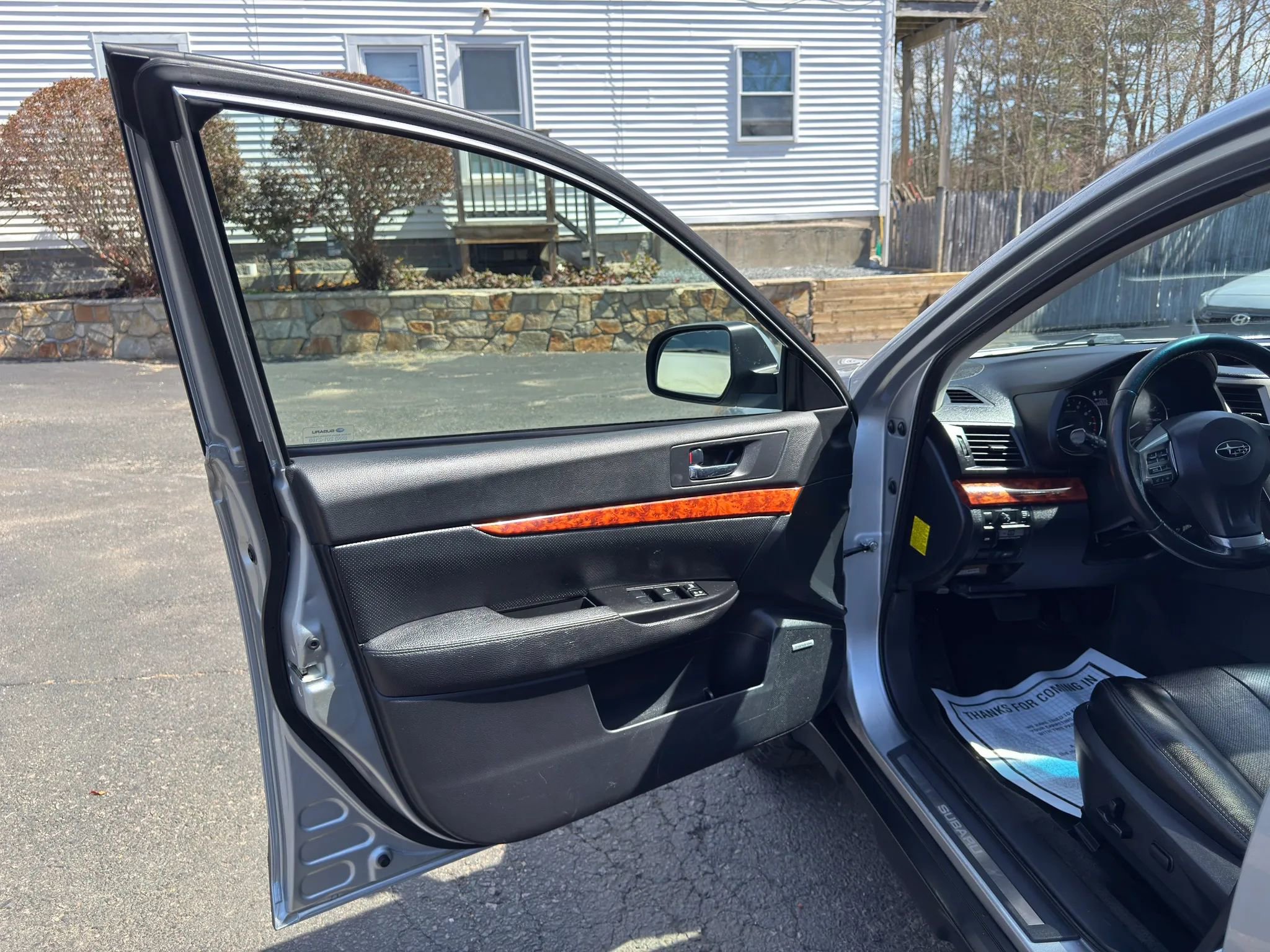 Used 2012 Subaru Outback 3.6R Limited w/ Moonroof Pkg image 15