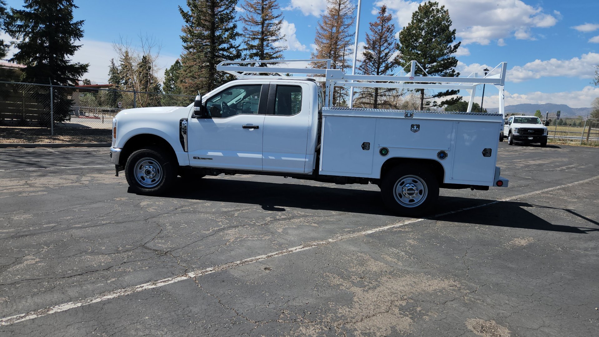 New 2025 Ford F350 XL w/ XL Chrome Package AWD/4WD image 7