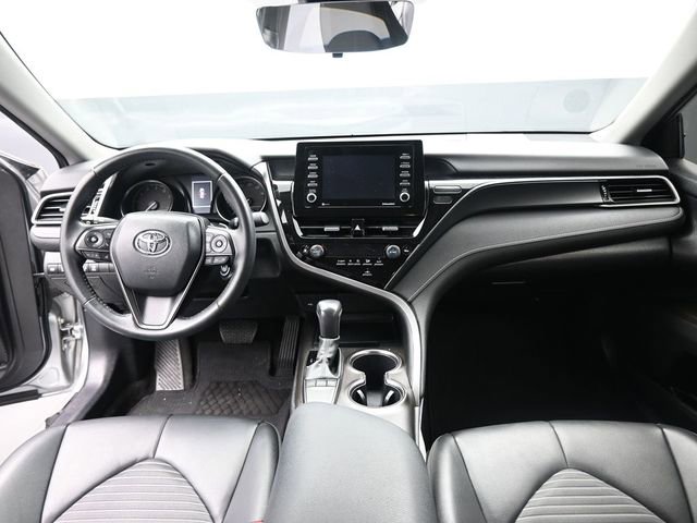 Used 2022 Toyota Camry SE image 24