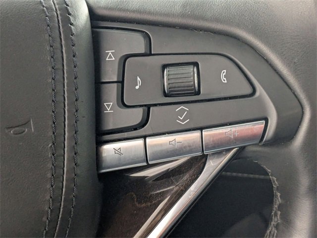 Used 2023 Cadillac Escalade ESV Sport Platinum w/ LPO, ONYX Package image 18