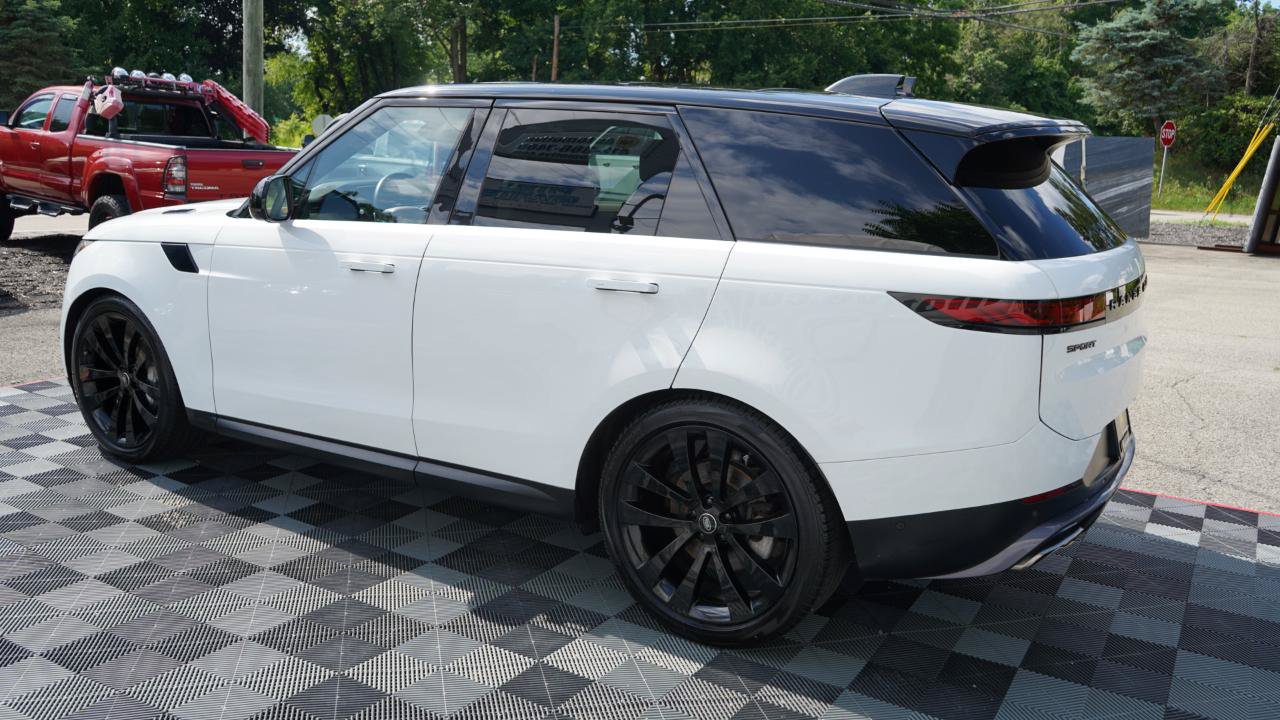 Used 2023 Land Rover Range Rover Sport SE AWD/4WD image 19