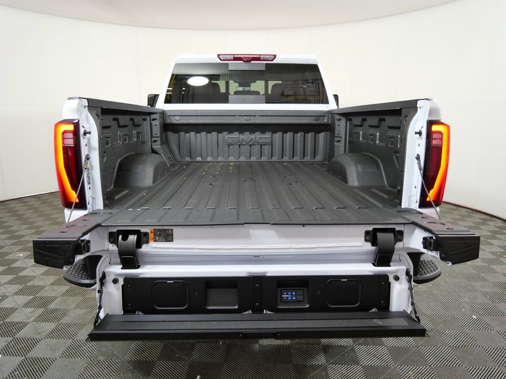 New 2026 GMC Sierra 3500 Denali Ultimate AWD/4WD image 4