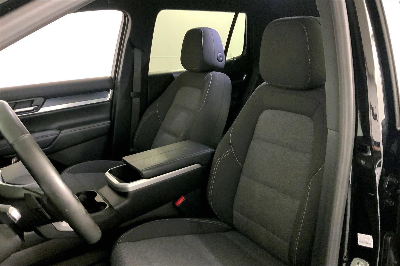 Used 2025 GMC Terrain Elevation AWD/4WD image 22