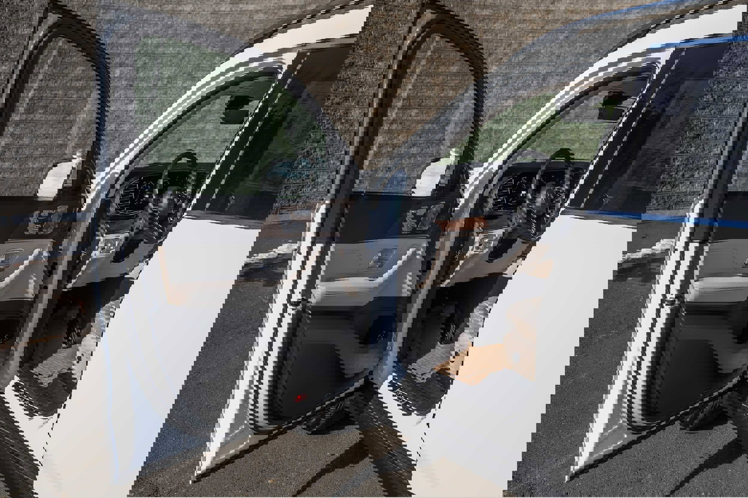 Used 2024 Mercedes-Benz GLS 450 4MATIC image 23